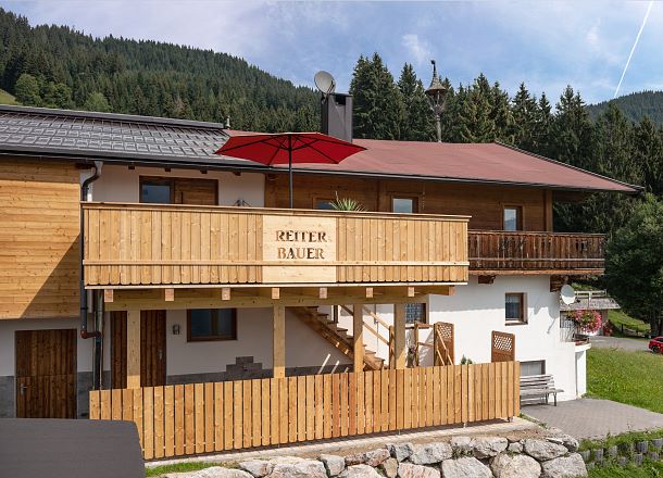 Reiterbauer_Ferienwohnung_Bergwelt_Seiblschwendtweg_10_Kirchberg_Terrasse